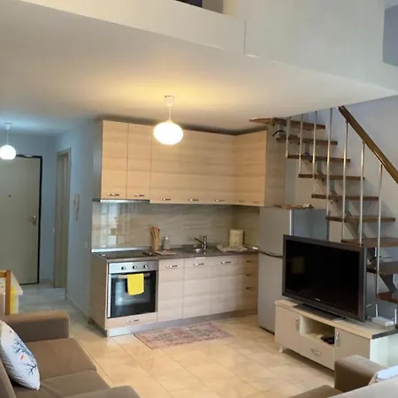 Private Rooftop Jacuzzi- Side Duplex Appartement *