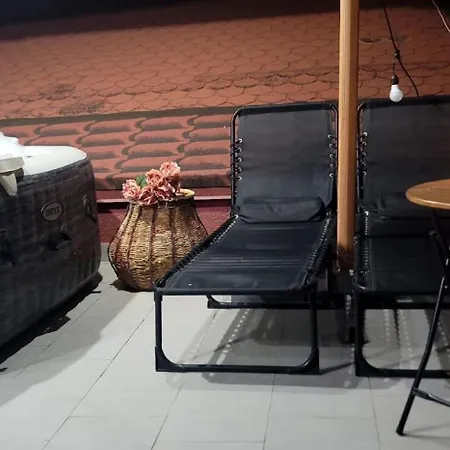 Private Rooftop Jacuzzi- Side Duplex Golem (Tirana)